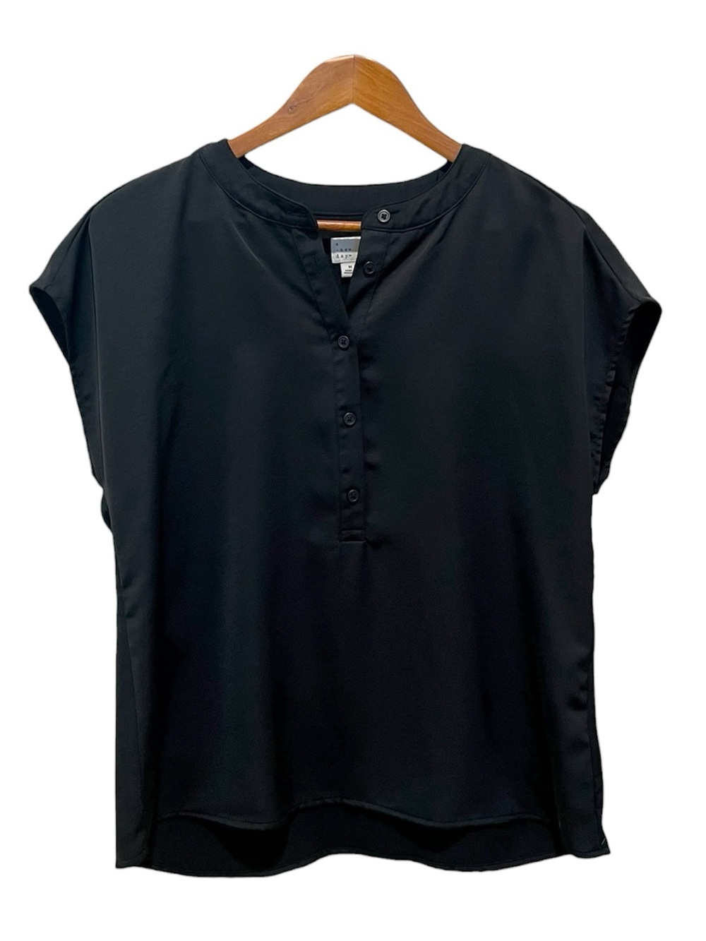 A New Day Top Button Front Cocoon Fit Black Size Medium Mixed Media